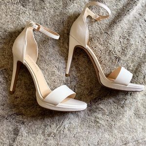 White Michael Sharron Stilettos in size 7 1/2